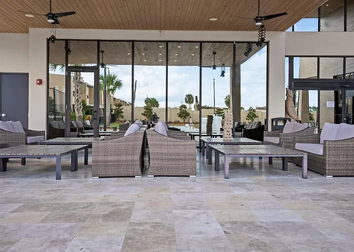 Beautiful Townhome Magic Village 1,5 Mile To Dis